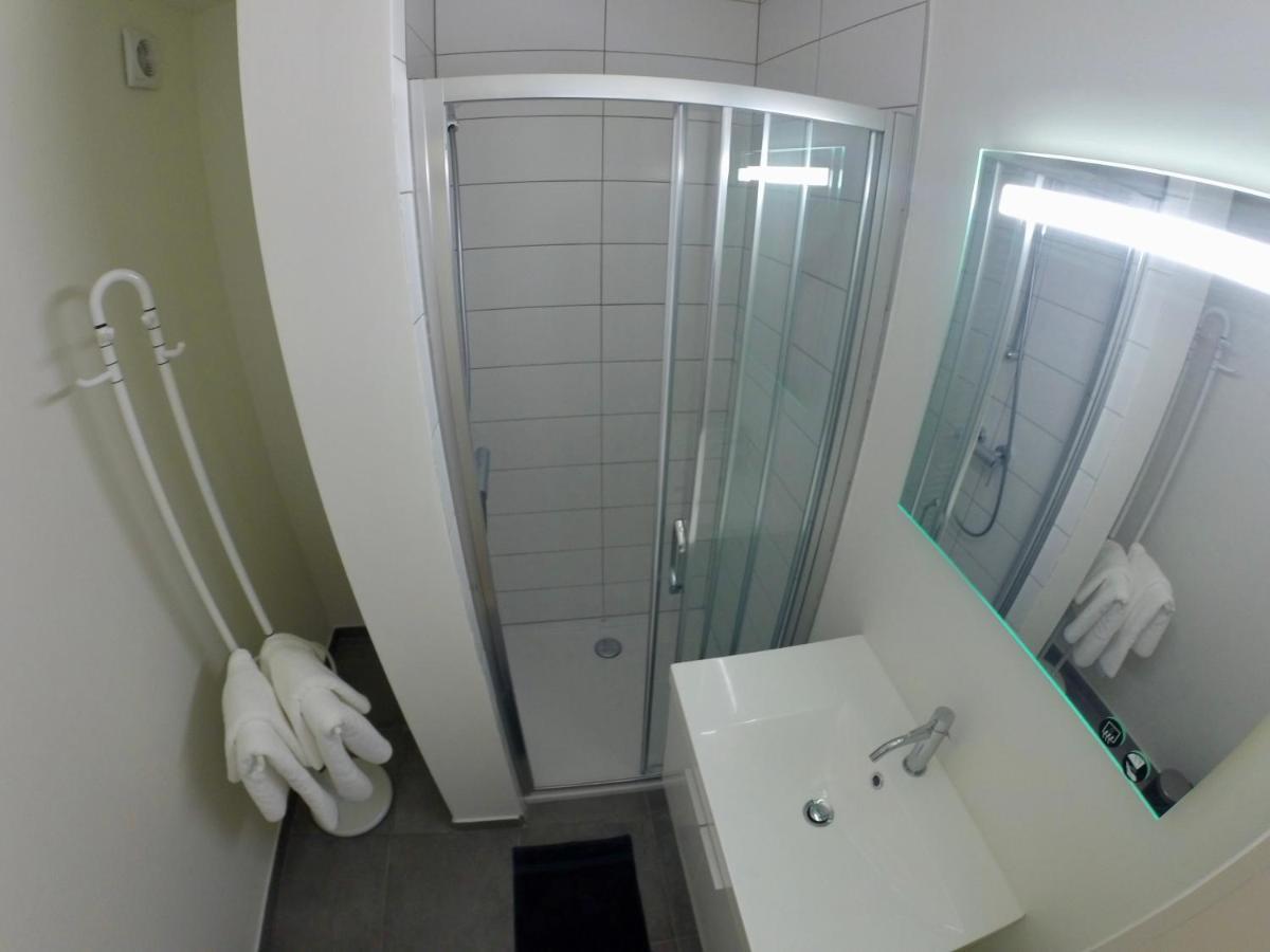 Rustig Appartement Met Zeezicht Dicht Bij Het Centrum Ostend Exterior foto