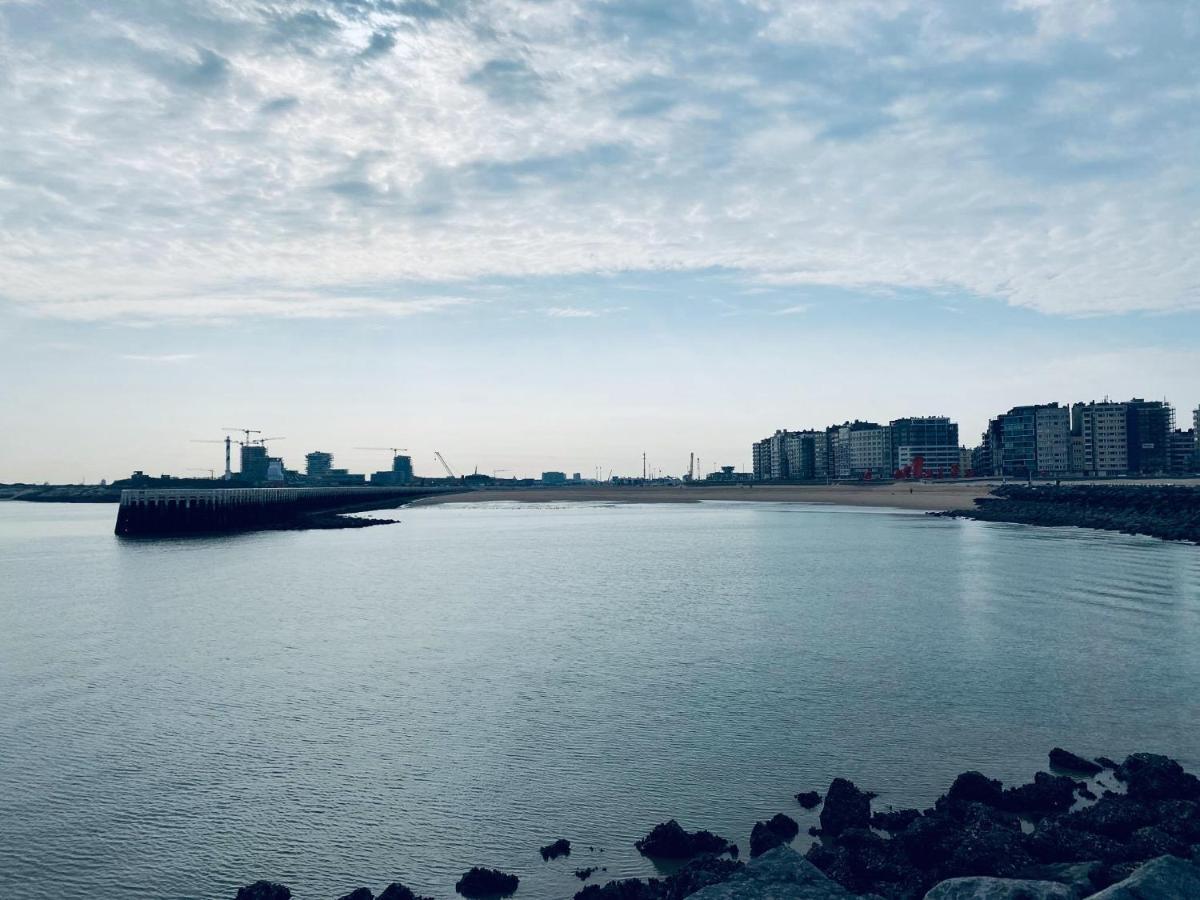 Rustig Appartement Met Zeezicht Dicht Bij Het Centrum Ostend Exterior foto