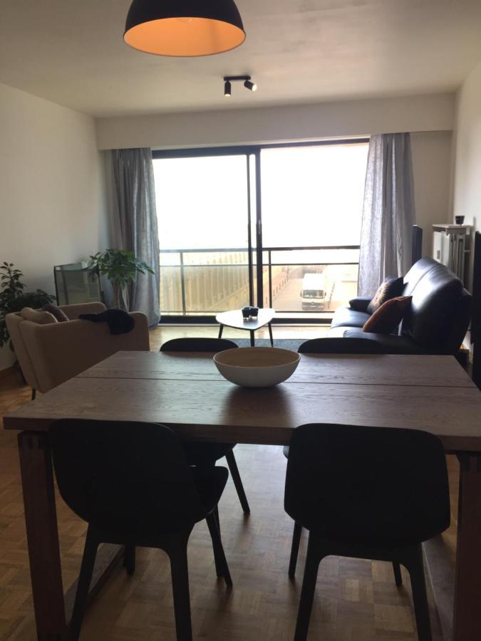 Rustig Appartement Met Zeezicht Dicht Bij Het Centrum Ostend Exterior foto